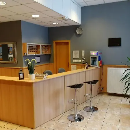 Vzdelavaci Stredisko A Hotel Varnsdorf