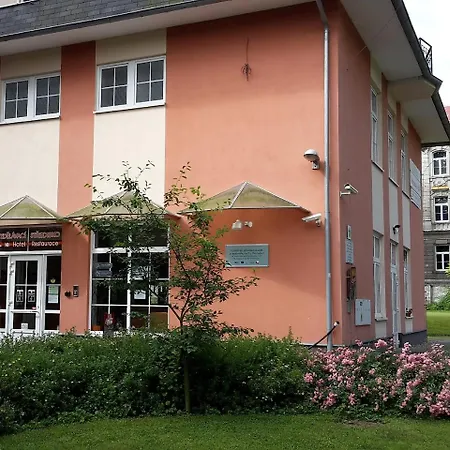 Vzdelavaci Stredisko A Hotel 3*